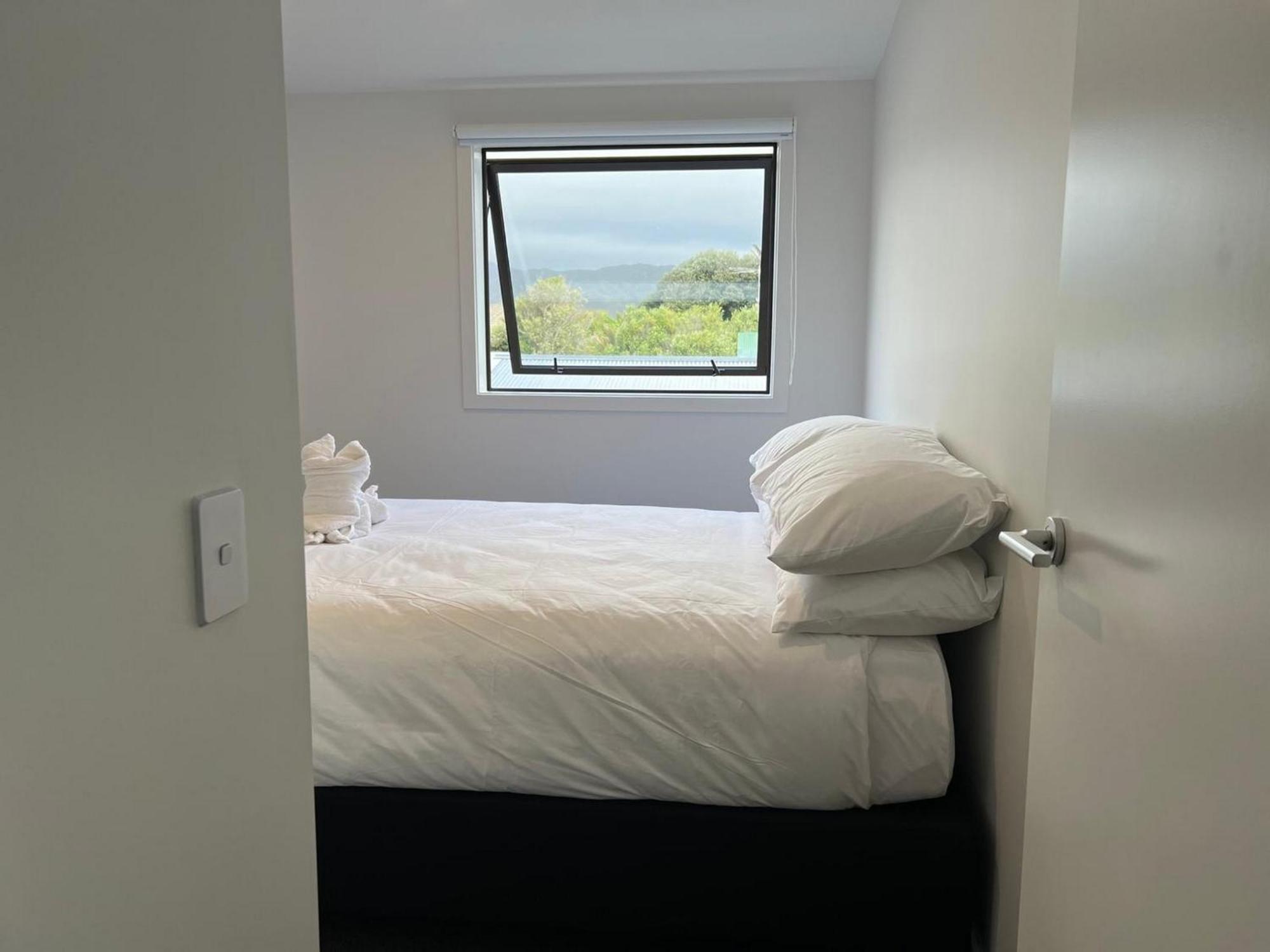 Central Modern 3-Bedroom,3- Bathroom House With Patio And Carpark- Lower Hutt City Centre Exterior foto