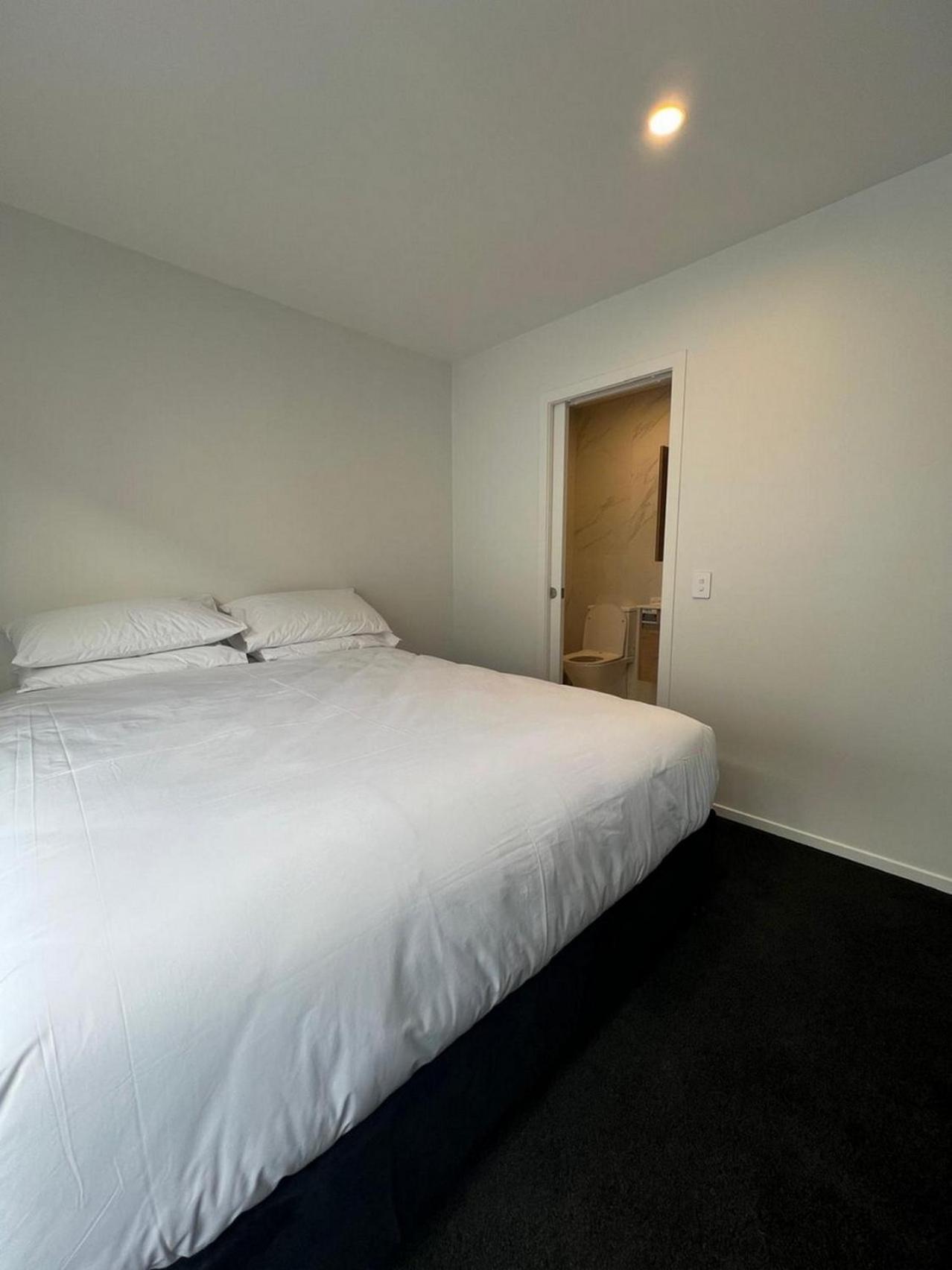 Central Modern 3-Bedroom,3- Bathroom House With Patio And Carpark- Lower Hutt City Centre Exterior foto