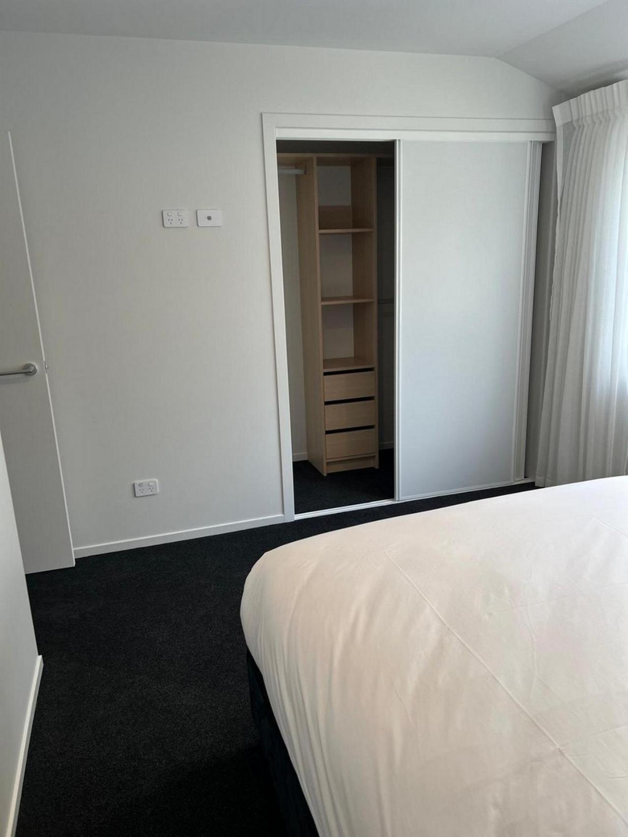 Central Modern 3-Bedroom,3- Bathroom House With Patio And Carpark- Lower Hutt City Centre Exterior foto