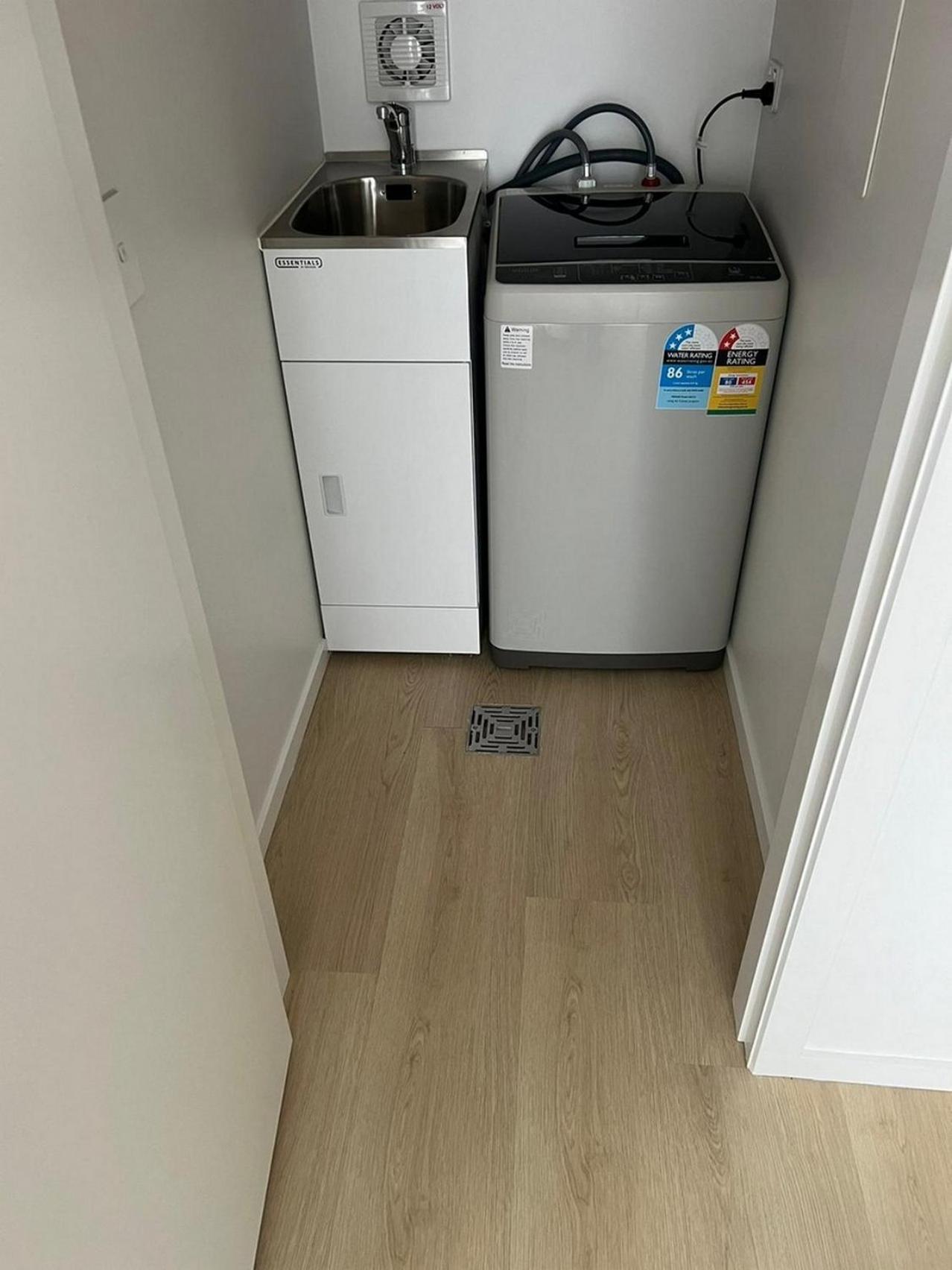 Central Modern 3-Bedroom,3- Bathroom House With Patio And Carpark- Lower Hutt City Centre Exterior foto