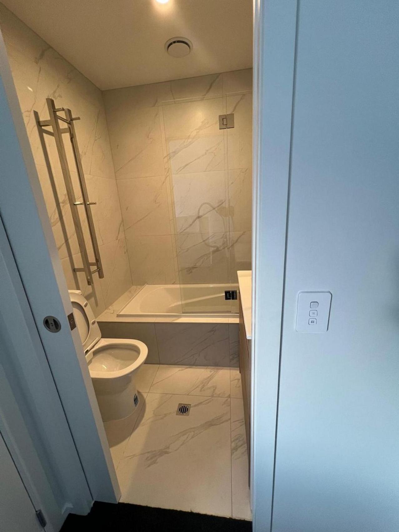 Central Modern 3-Bedroom,3- Bathroom House With Patio And Carpark- Lower Hutt City Centre Exterior foto