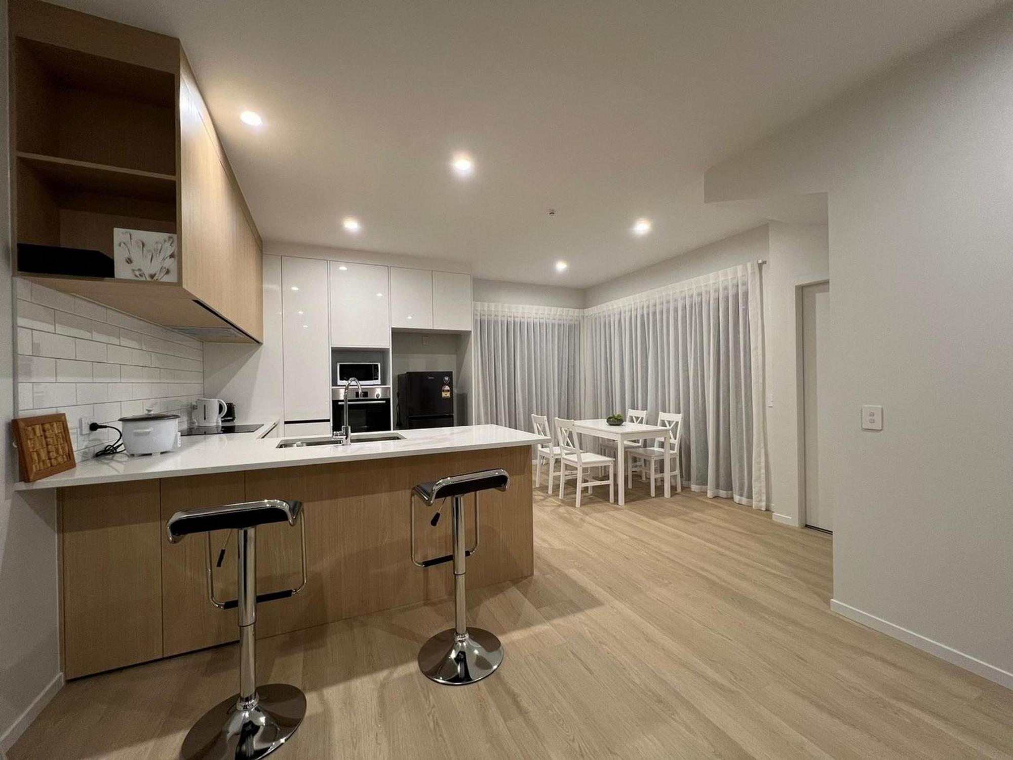 Central Modern 3-Bedroom,3- Bathroom House With Patio And Carpark- Lower Hutt City Centre Exterior foto